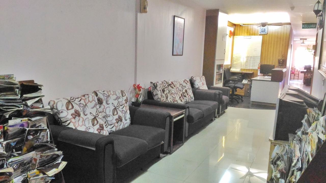 New Budget Inn Hotel Chukai Exterior foto
