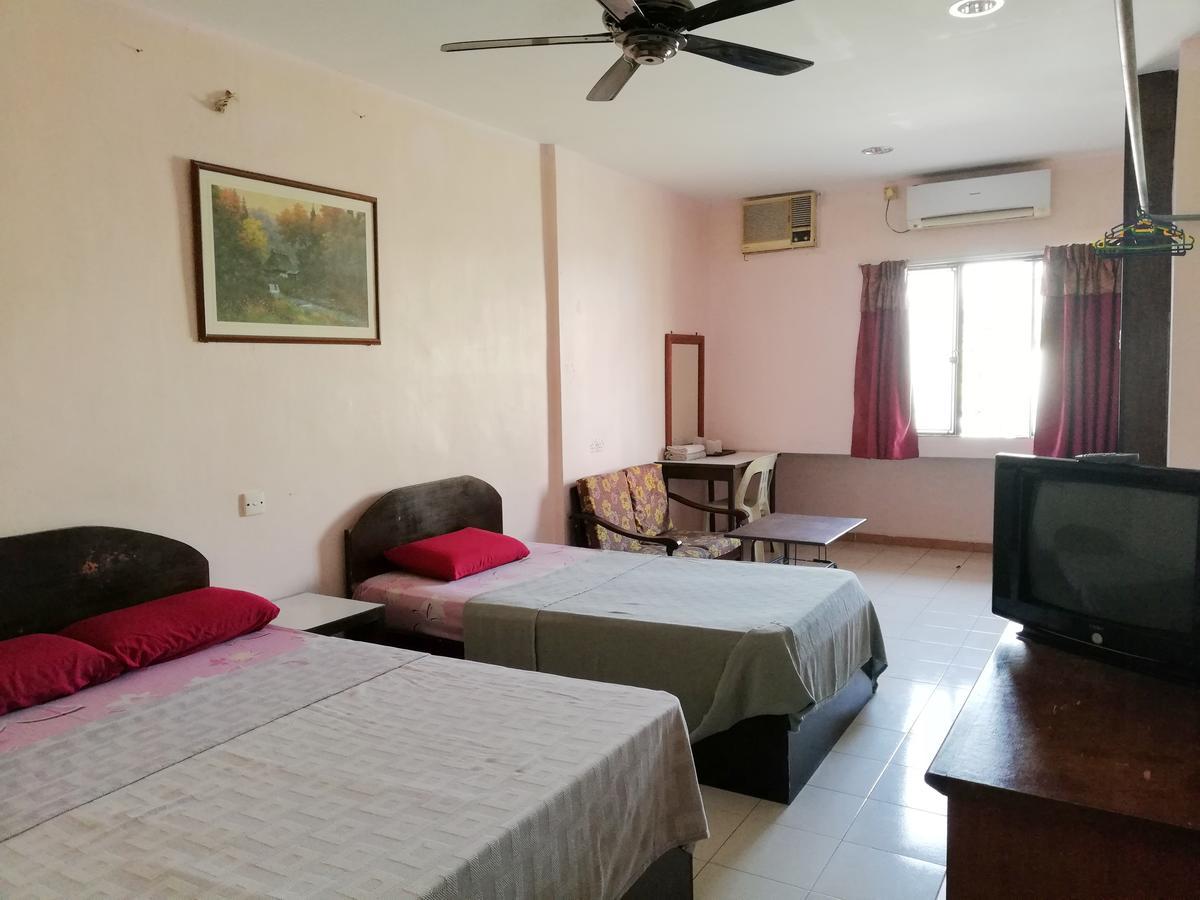 New Budget Inn Hotel Chukai Exterior foto